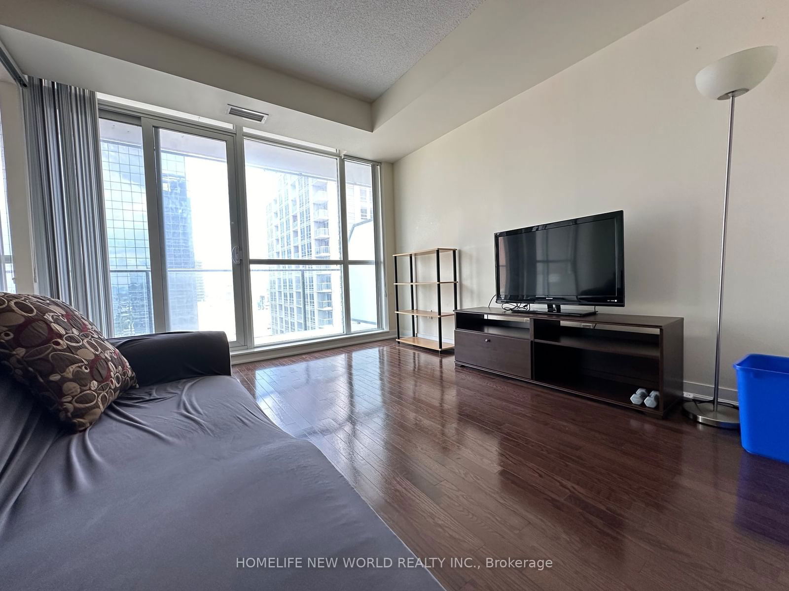 770 BAY St, unit 2202 for rent