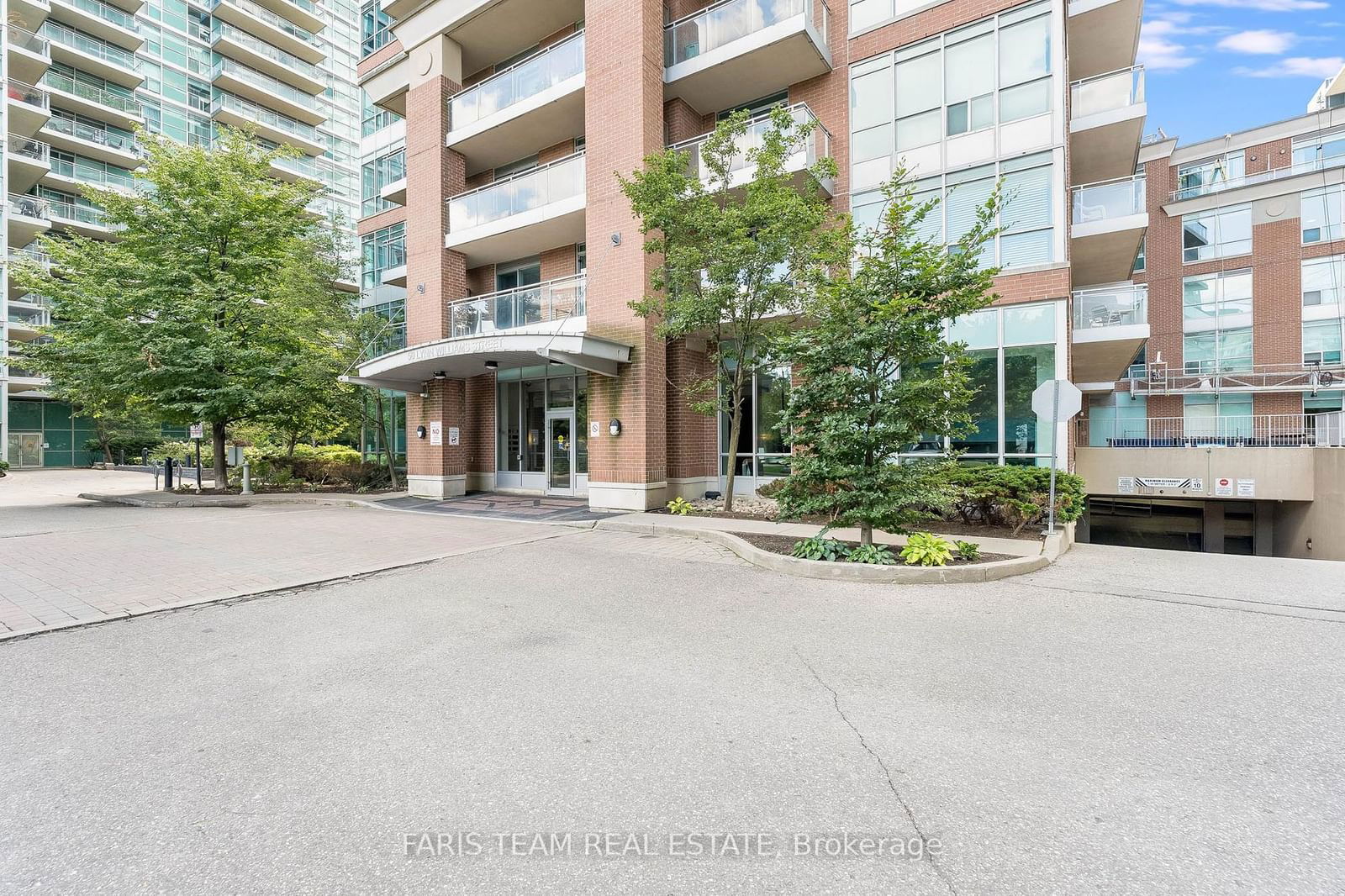 50 Lynn Williams St, unit 1107 for sale - image #2