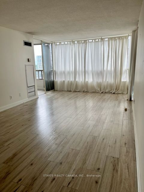 5785 Yonge St, unit 806 for sale