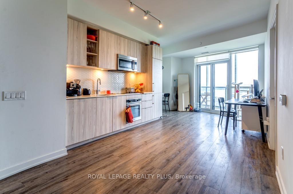 50 Ordnance St, unit 1407 for rent