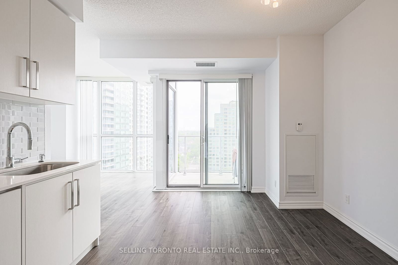 5180 Yonge St, unit 1005 for sale