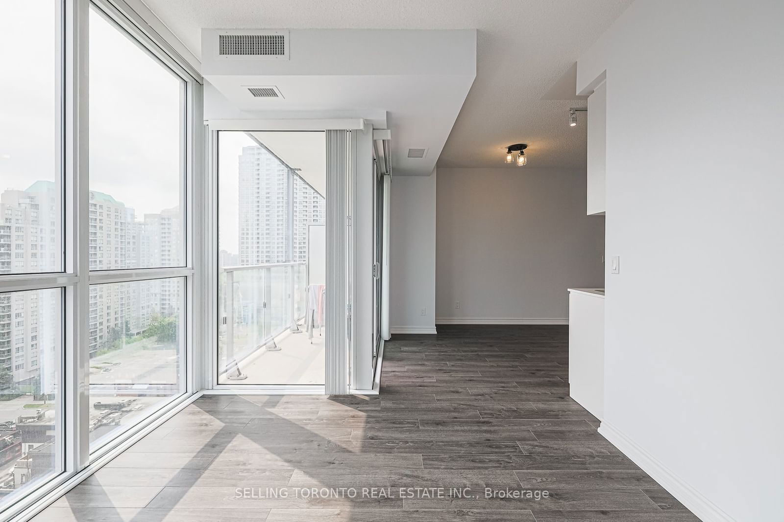 5180 Yonge St, unit 1005 for sale - image #16