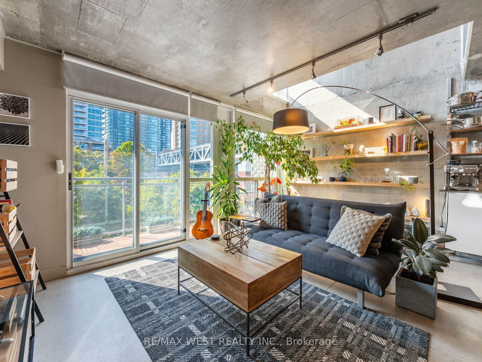 1029 King St W, unit 205 for sale - image #13