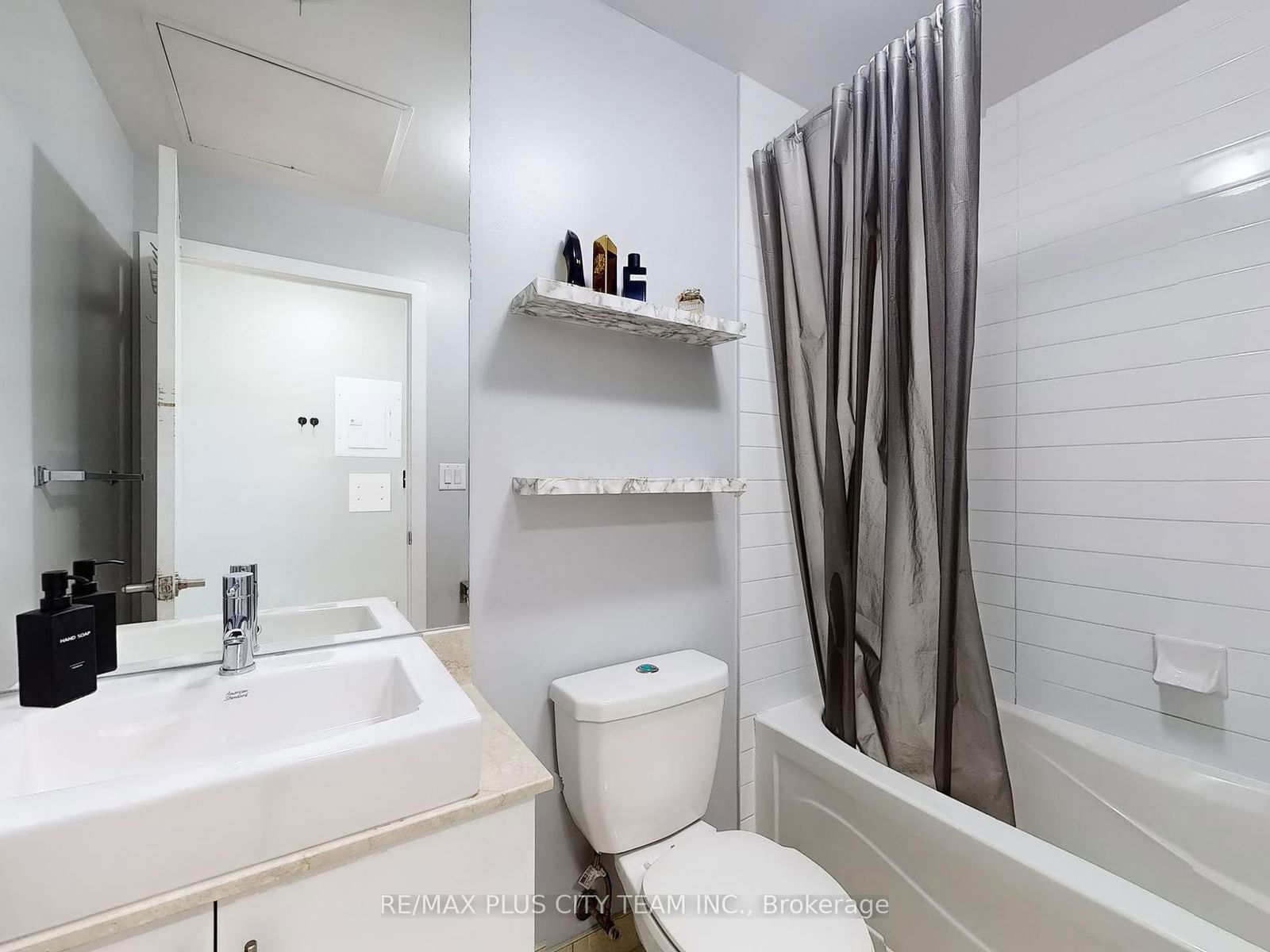 55 Bremner Blvd, unit 2211 for sale - image #11