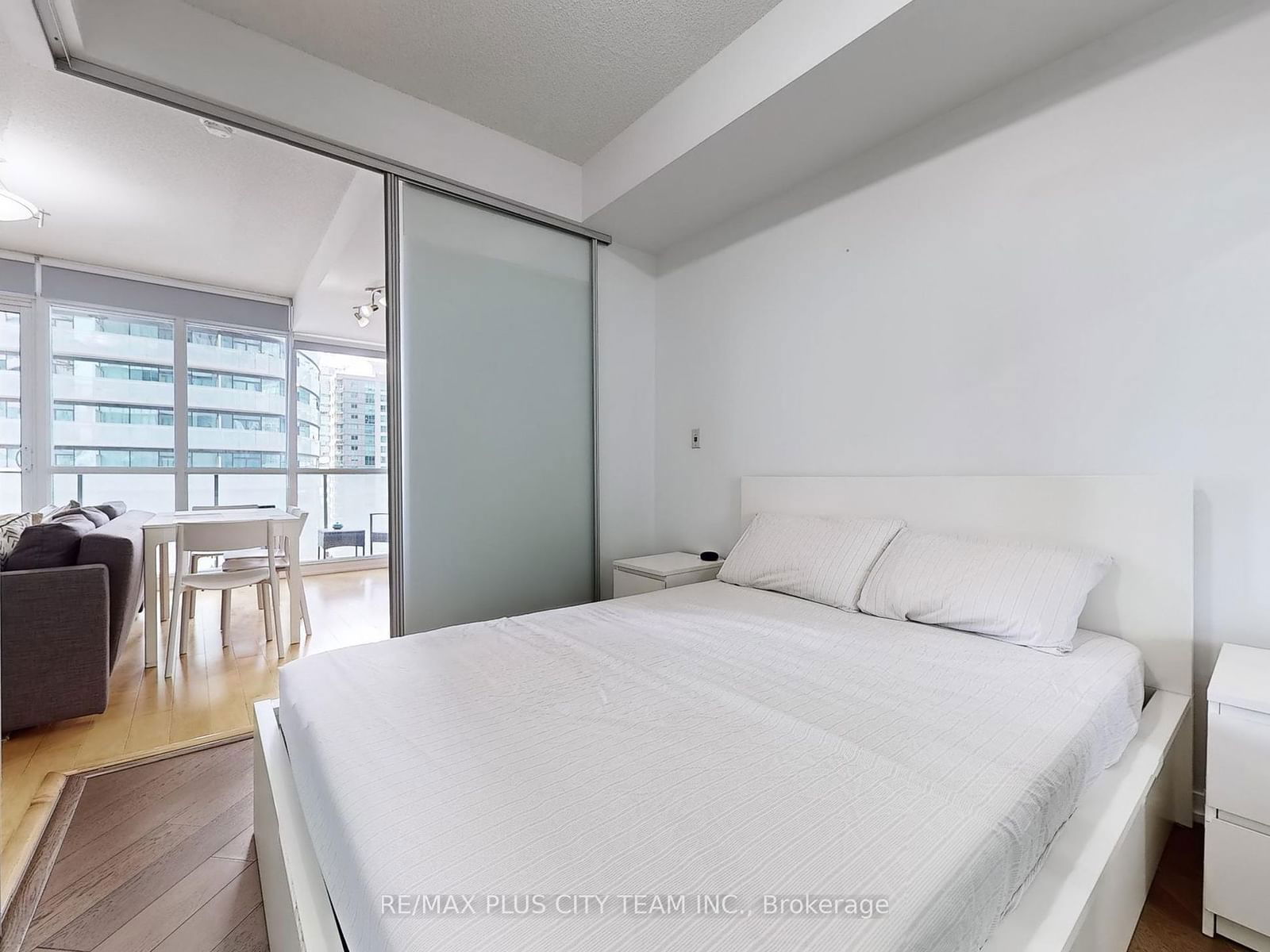 55 Bremner Blvd, unit 2211 for sale - image #13