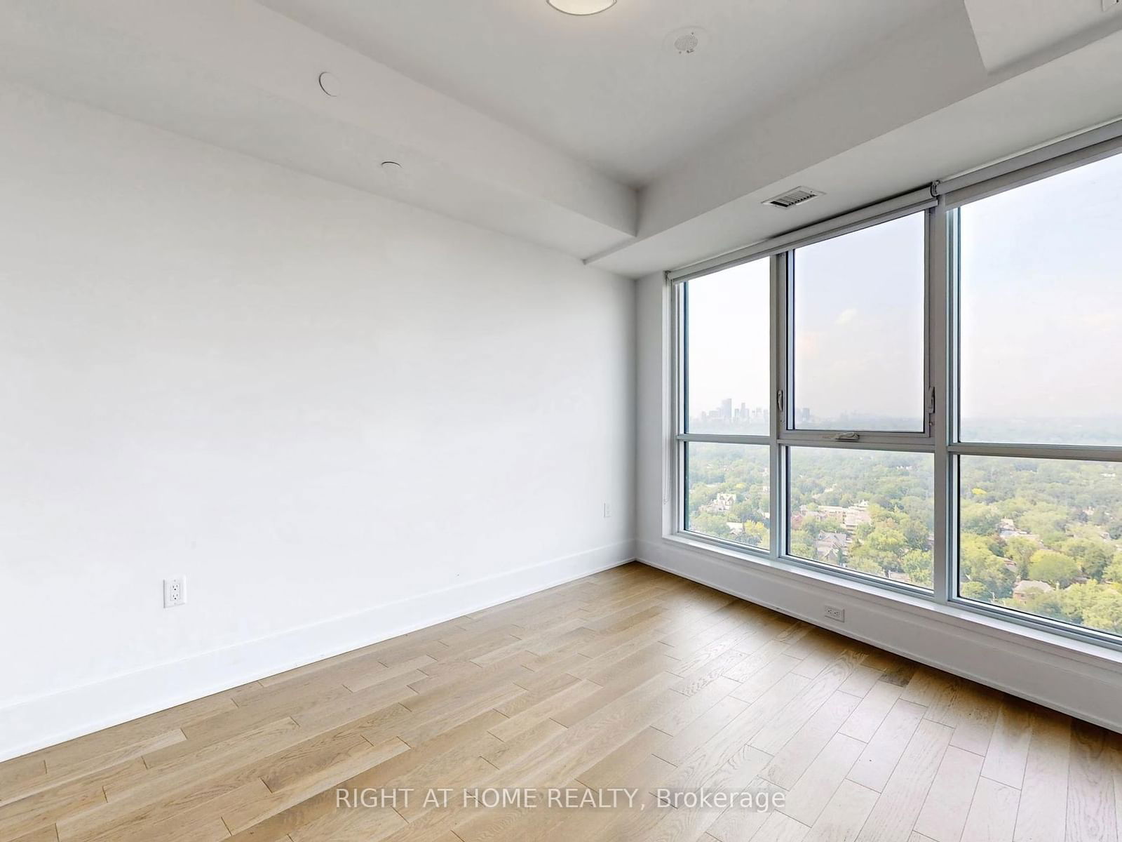 585 Bloor St E, unit 2815 for rent - image #11