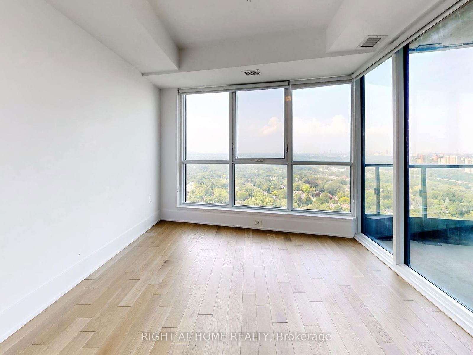 585 Bloor St E, unit 2815 for rent - image #9