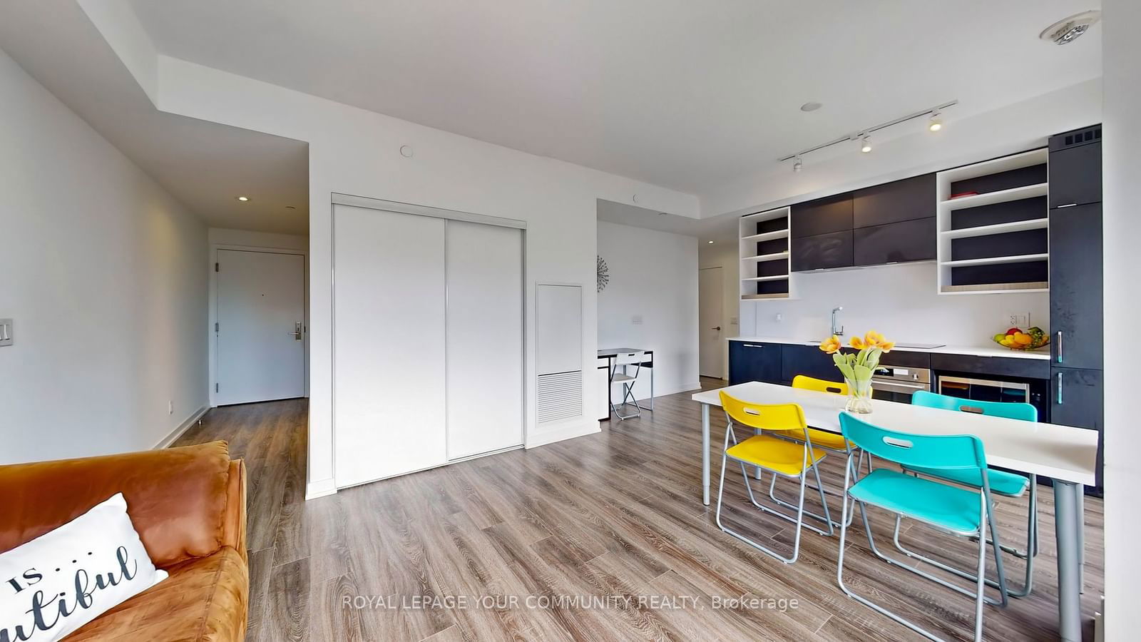 20 Edward St, unit 702 for rent - image #7