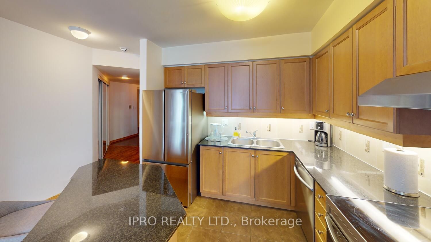 210 Victoria St, unit 4008 for rent - image #5