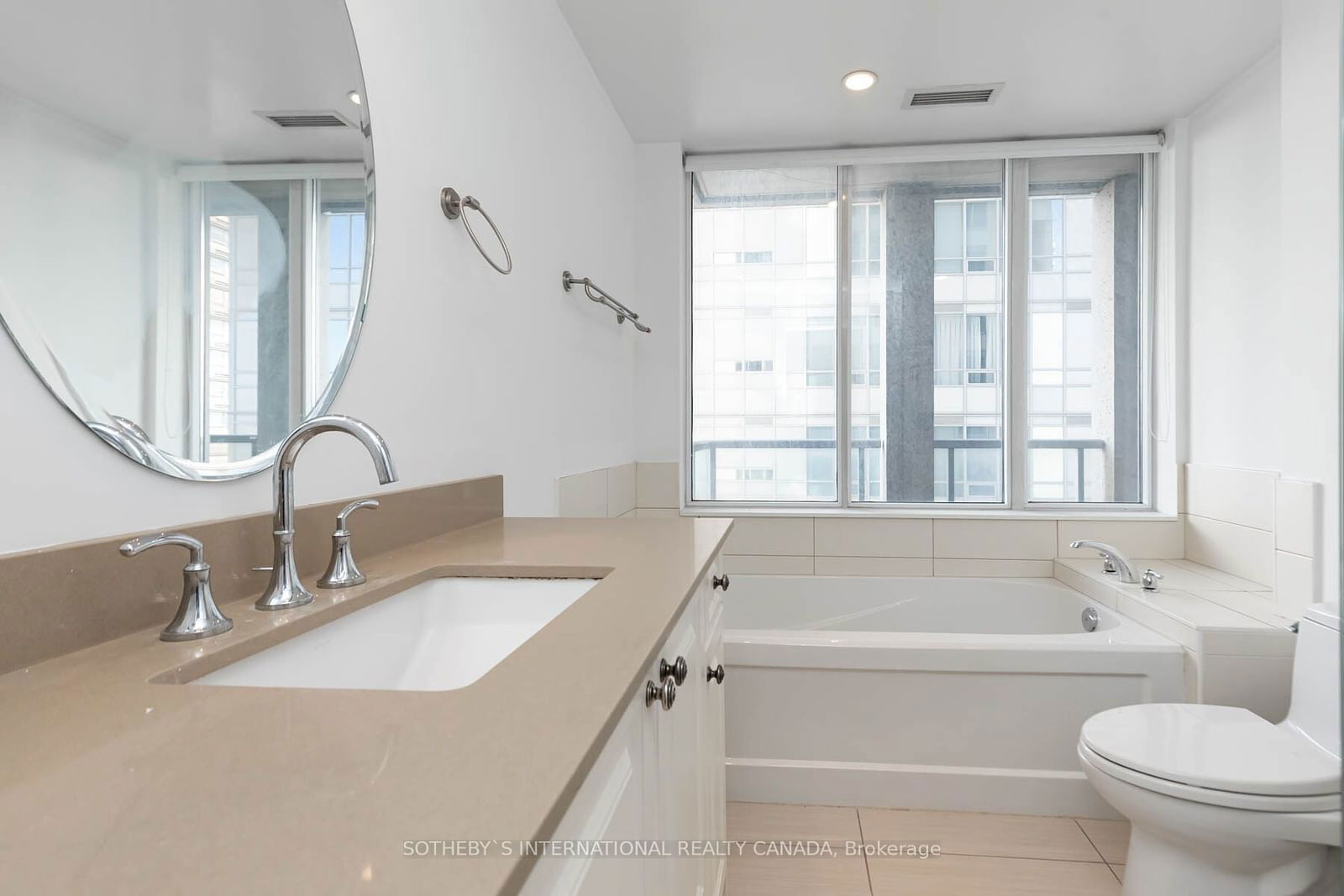 35 Balmuto St, unit 3303 for rent - image #17