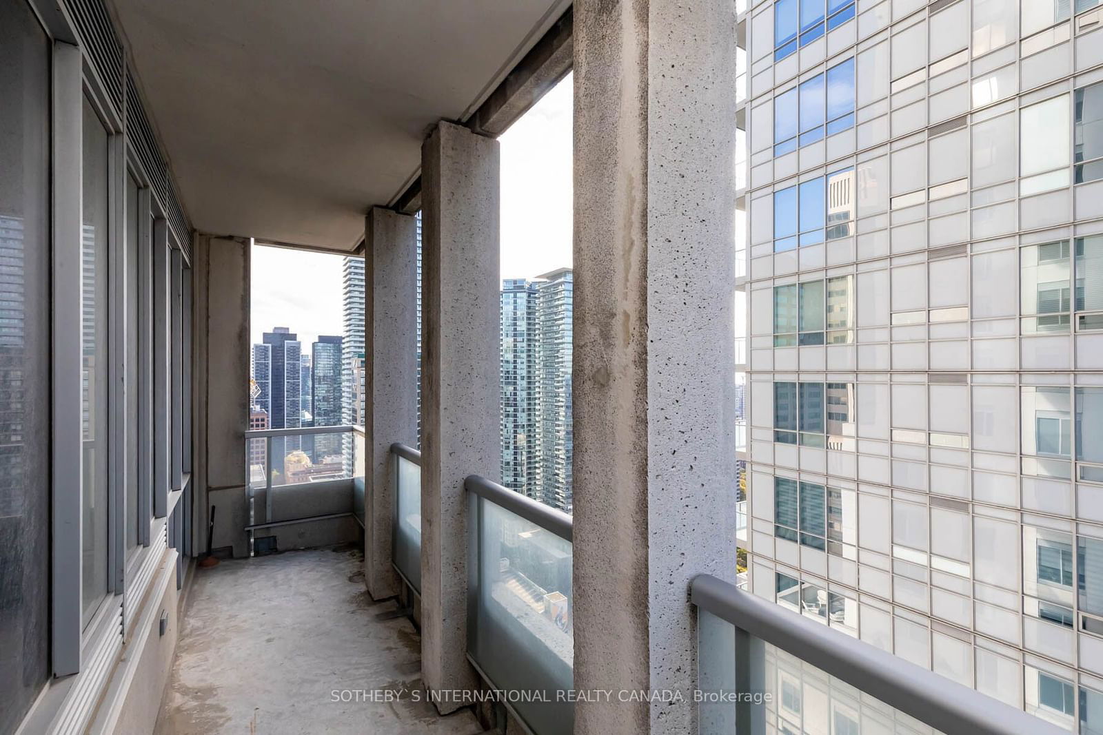 35 Balmuto St, unit 3303 for rent - image #36