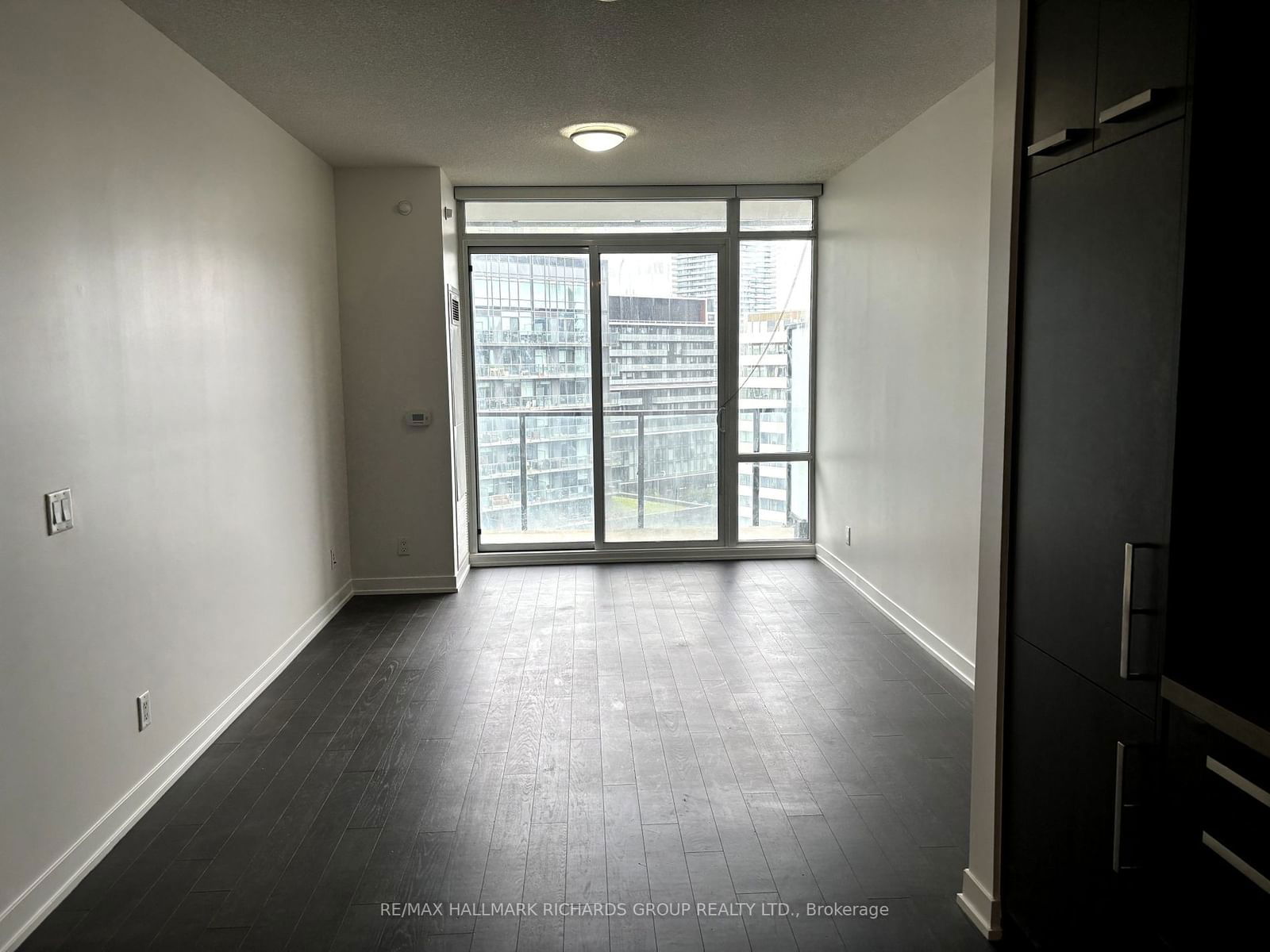 120 Bayview Ave, unit N901 for rent - image #5