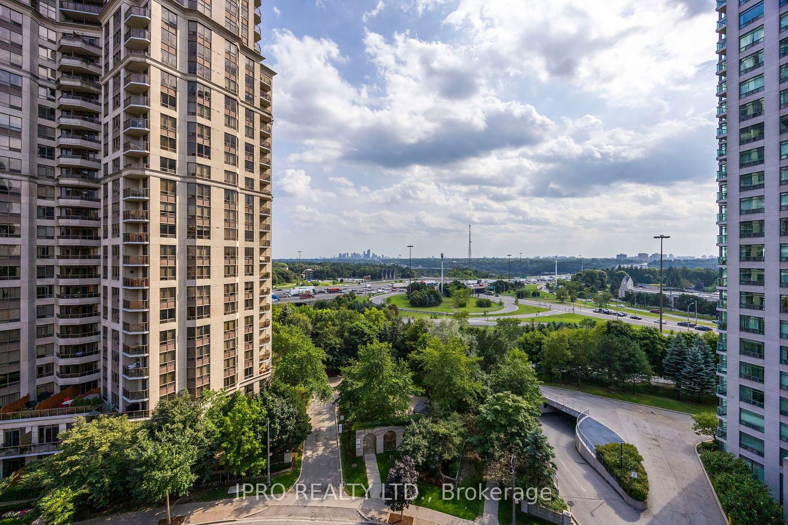 51 Harrison Garden Blvd, unit PH9 for sale