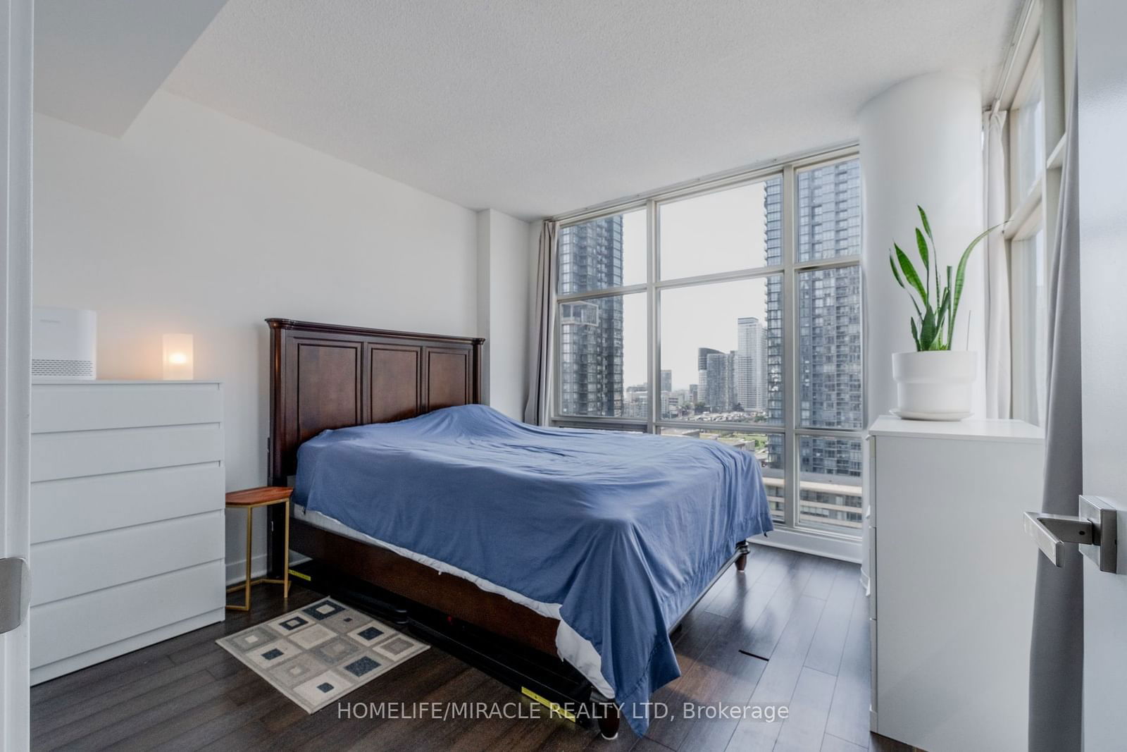 10 Navy Wharf Crt, unit 1903 for sale - image #10