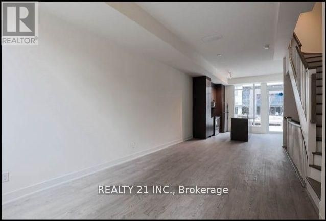 88 Sheppard Ave E, unit 10 for rent - image #5