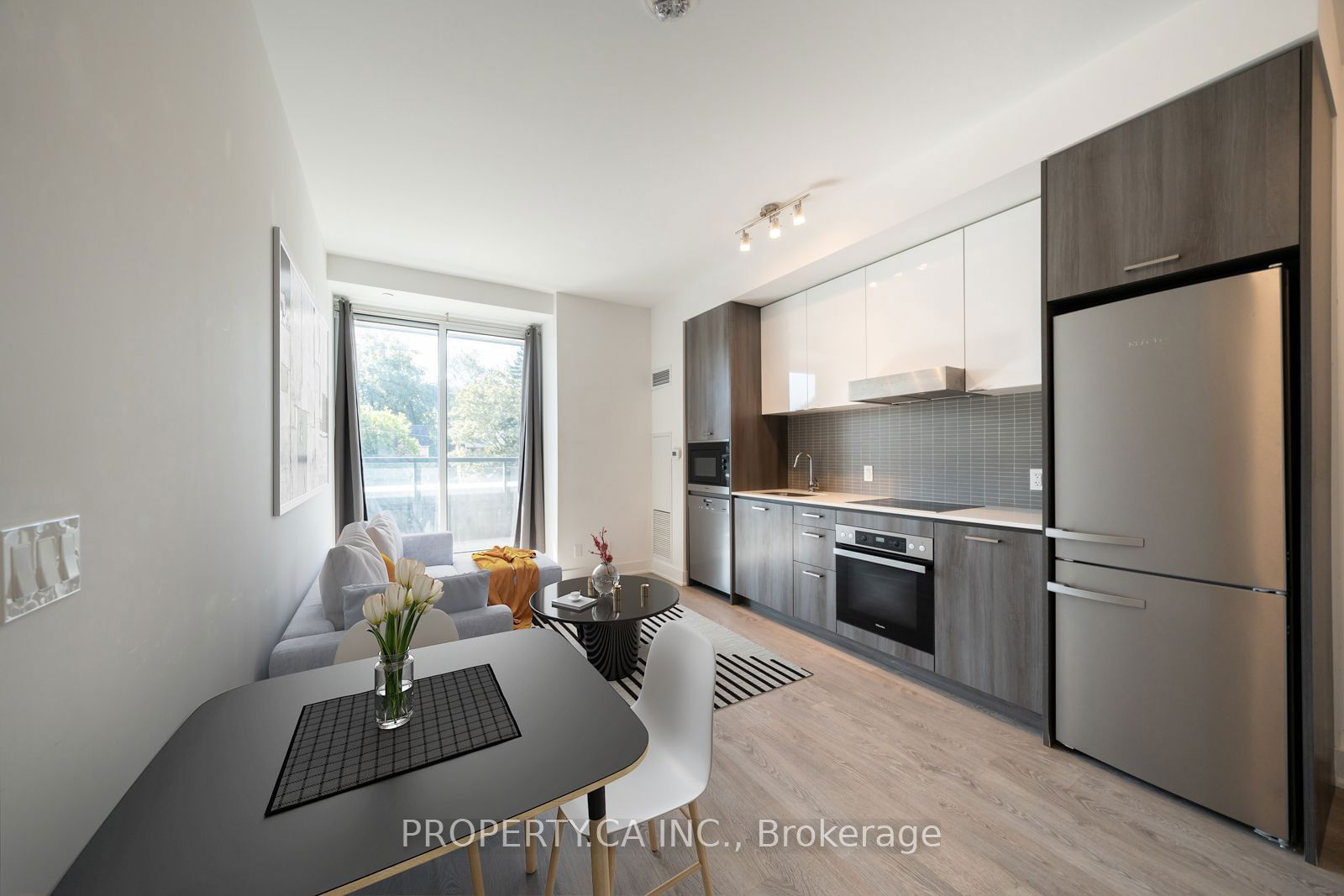 11 Lillian St, unit 201 for sale - image #1