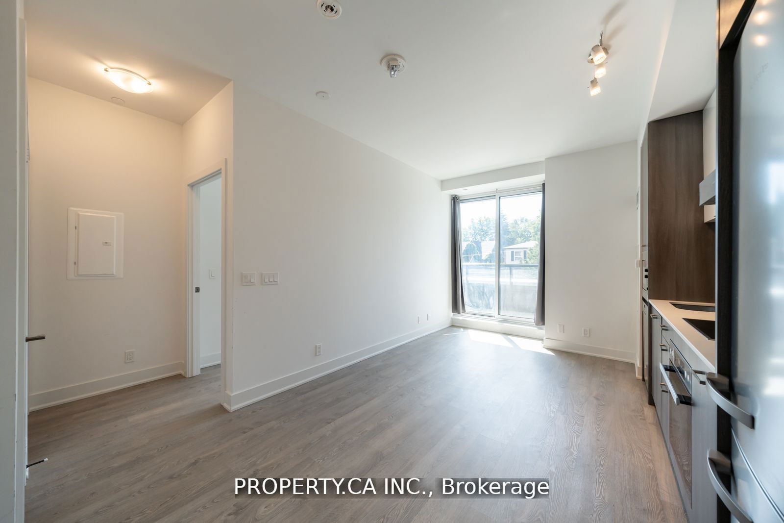 11 Lillian St, unit 201 for sale - image #8