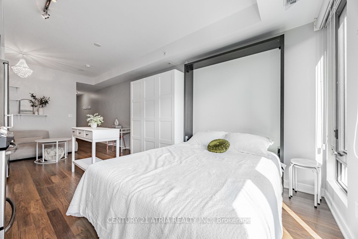 32 Camden St, unit 703 for rent - image #11