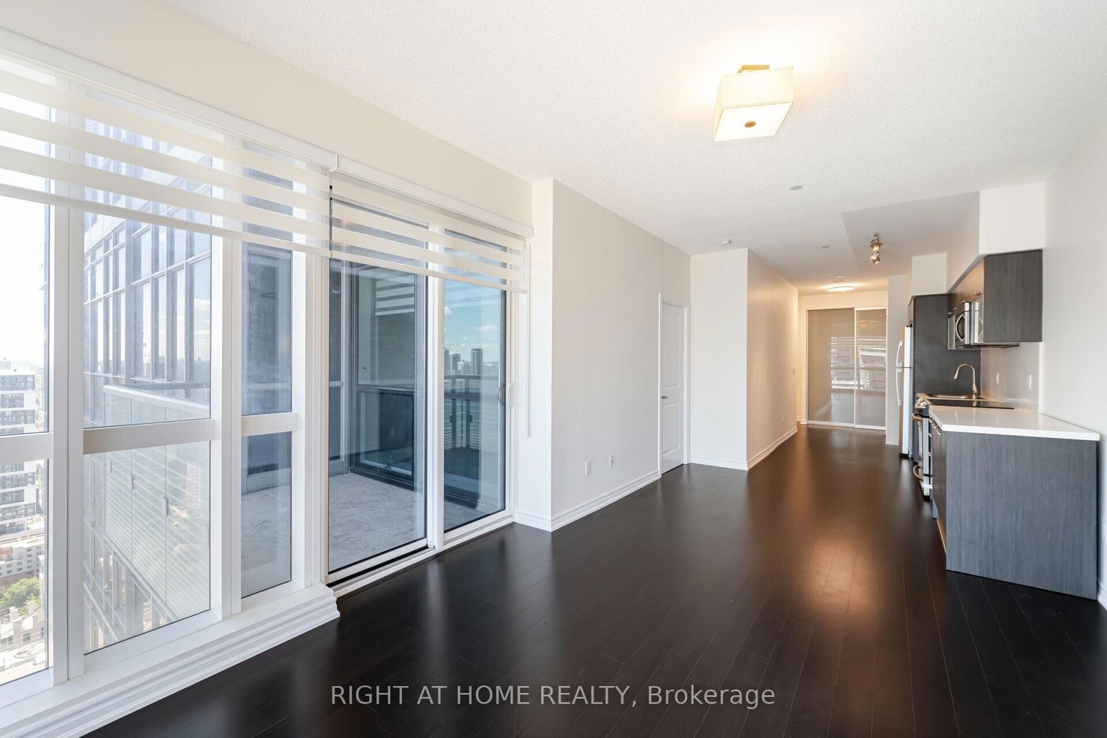 386 Yonge St, unit 3501 for sale - image #14