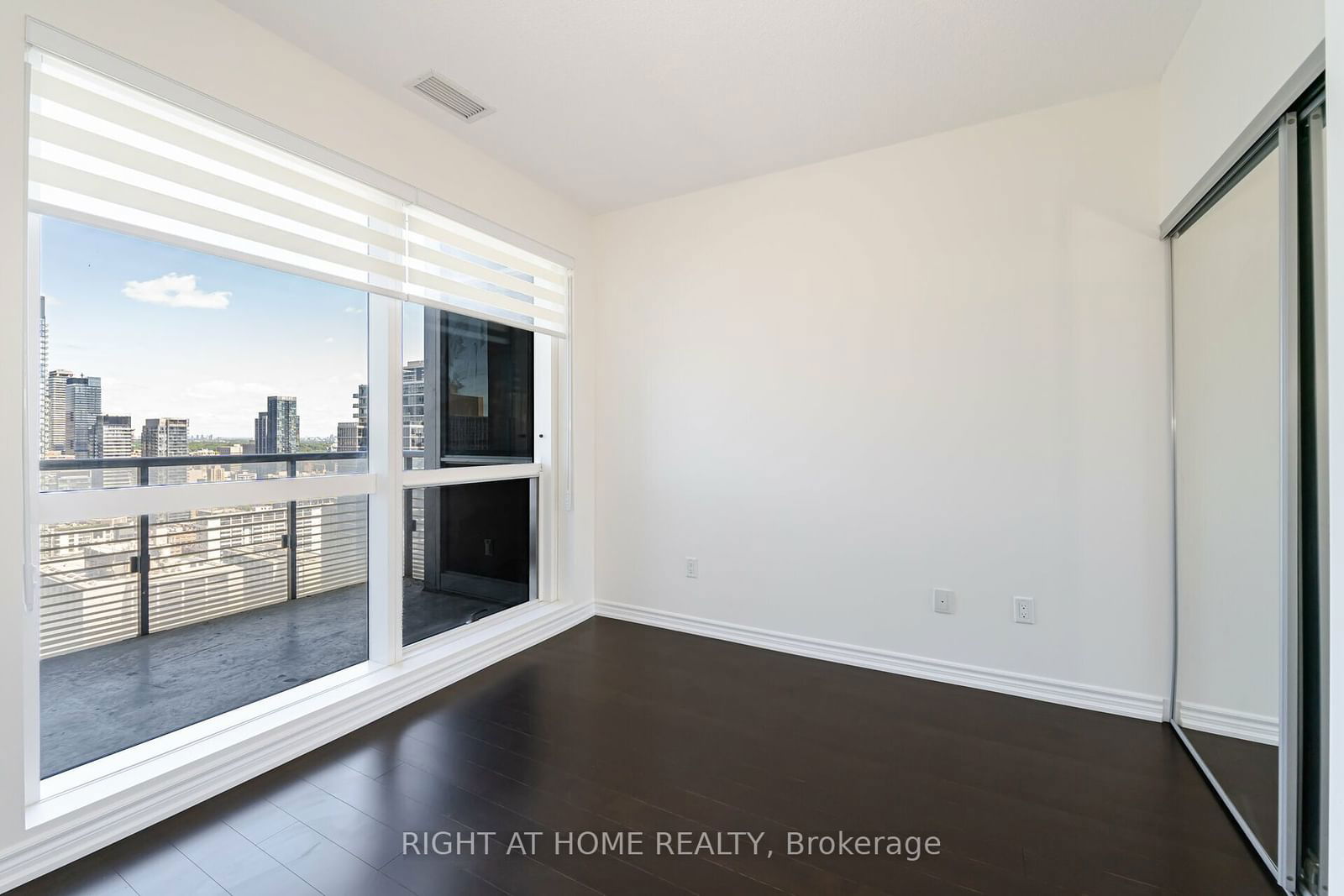 386 Yonge St, unit 3501 for sale - image #15