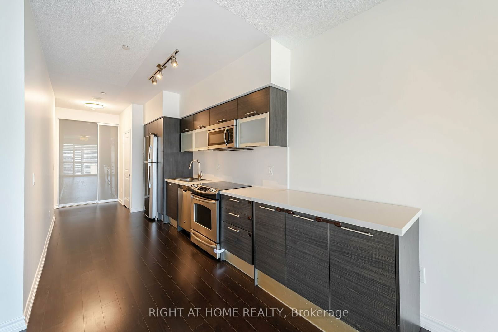 386 Yonge St, unit 3501 for sale - image #6