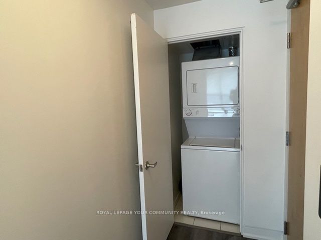 65 Bremner Blvd, unit 4006 for rent