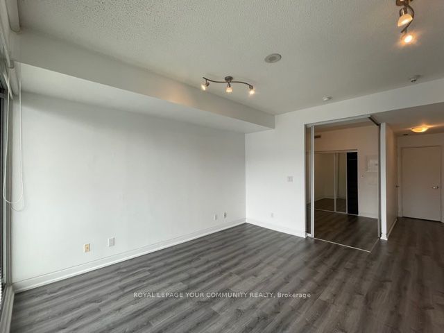 65 Bremner Blvd, unit 4006 for rent - image #4