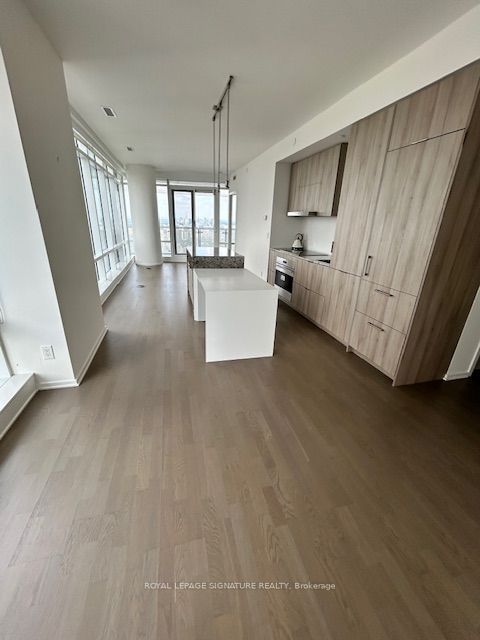 1 Bloor St E, unit 5109 for rent