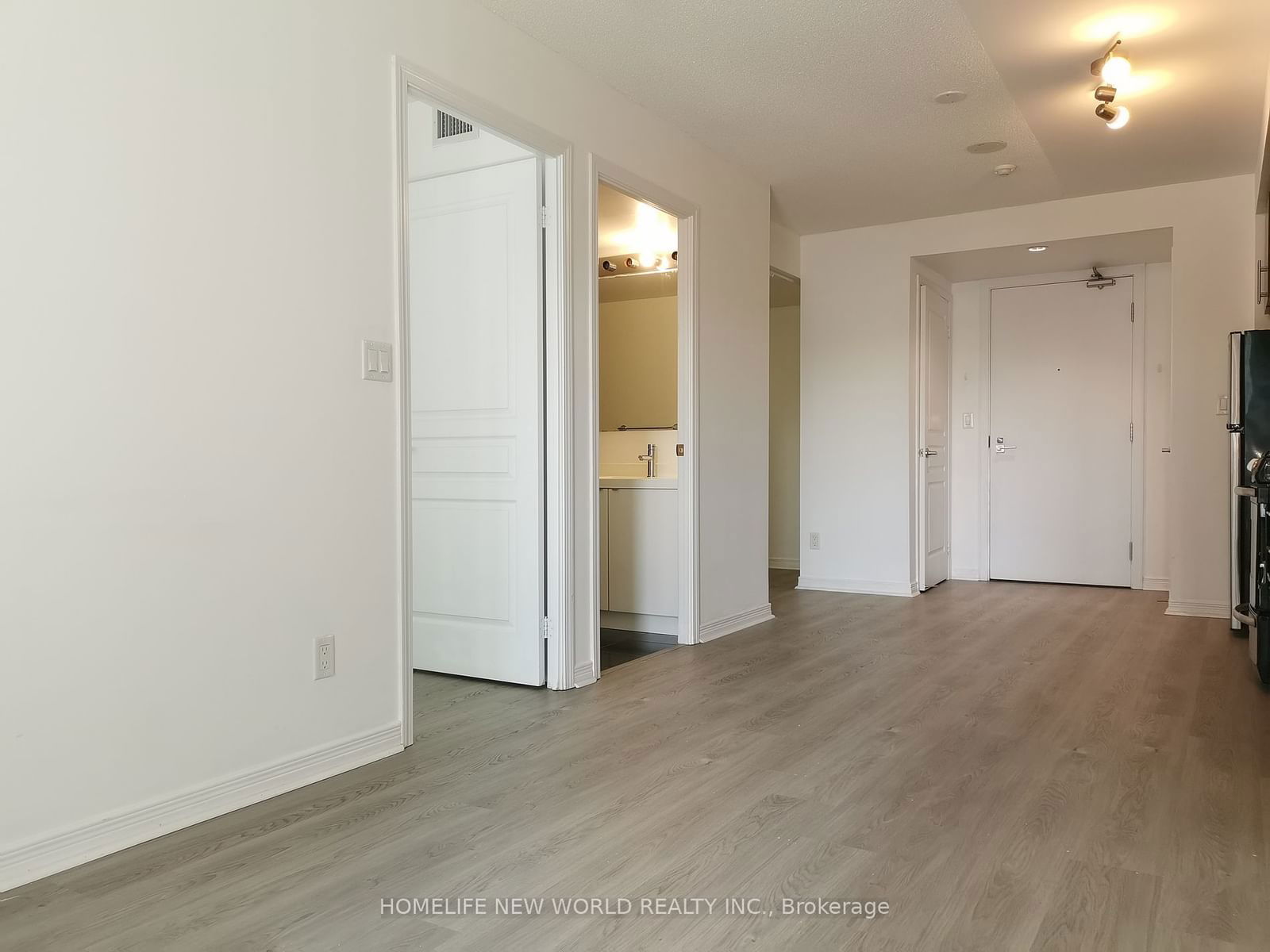 352 Front St W, unit 905 for rent - image #5