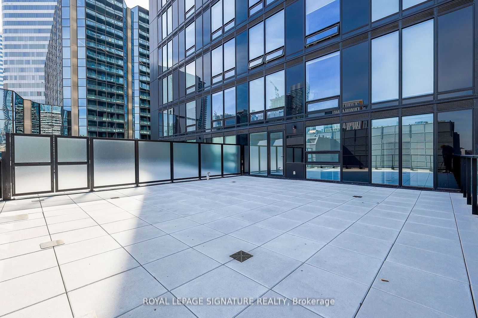 20 Edward St, unit 501 for sale