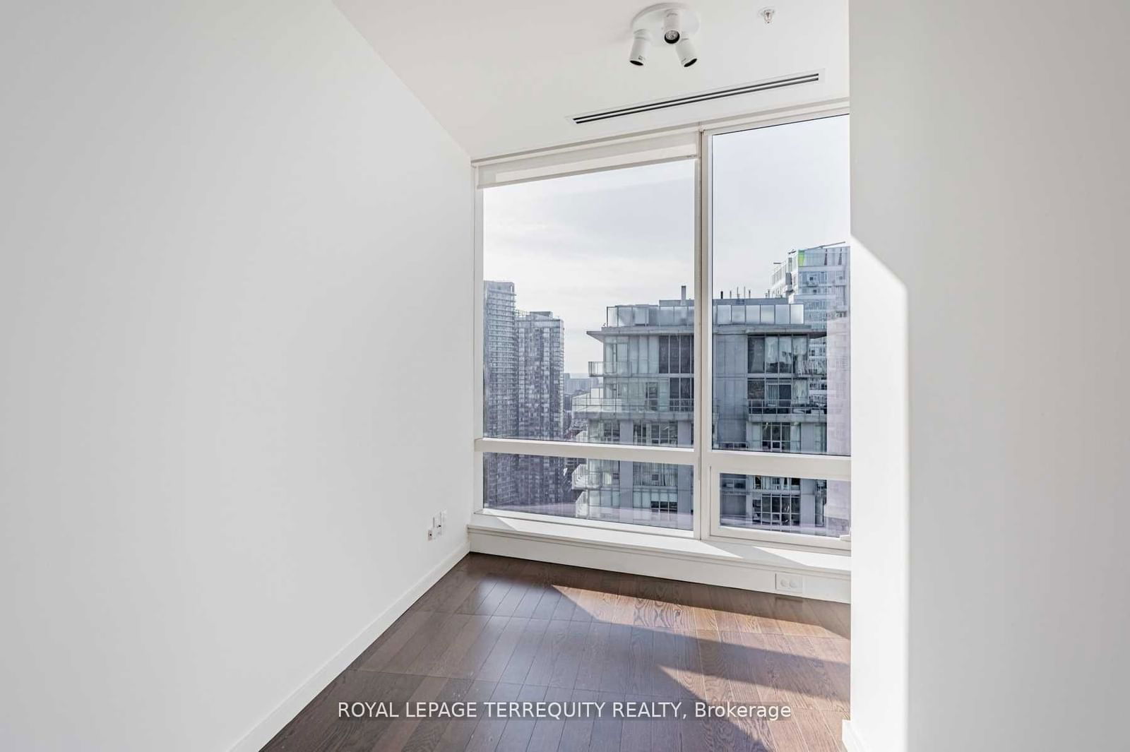 180 University Ave, unit 3505 for sale - image #10