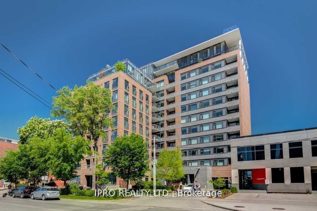 400 Wellington St W, unit 809 for rent