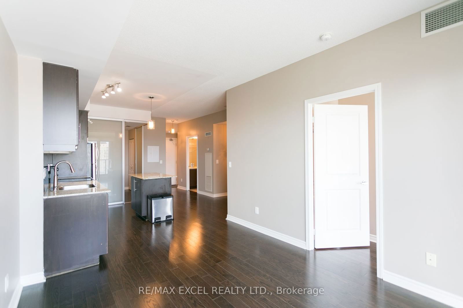 2885 Bayview Ave, unit 1029 for rent - image #9