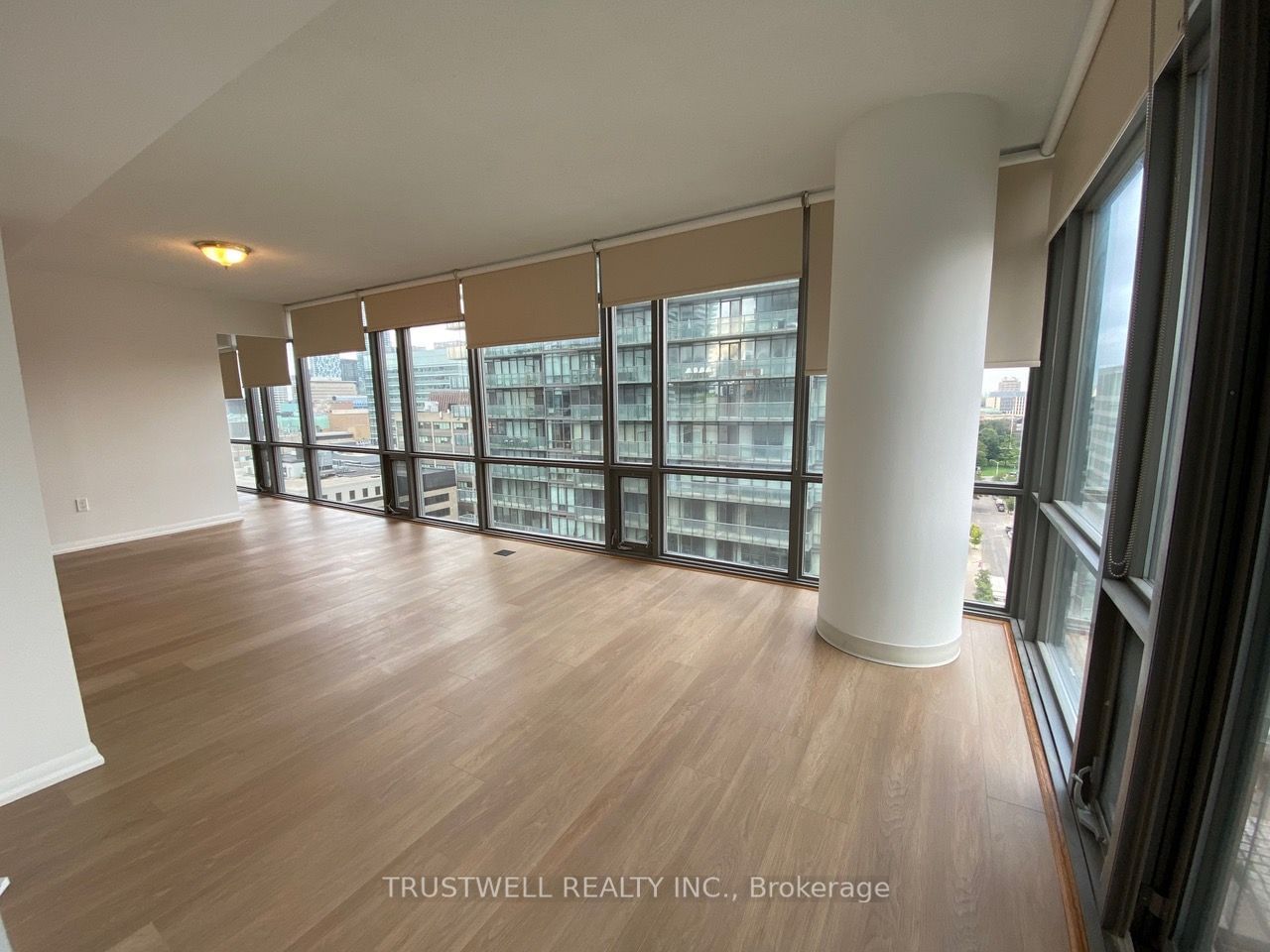 37 Grosvenor St, unit 1503 for rent - image #15