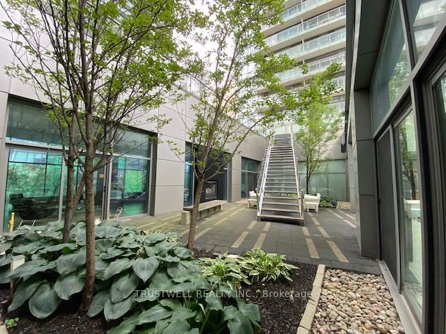 37 Grosvenor St, unit 1503 for rent - image #6