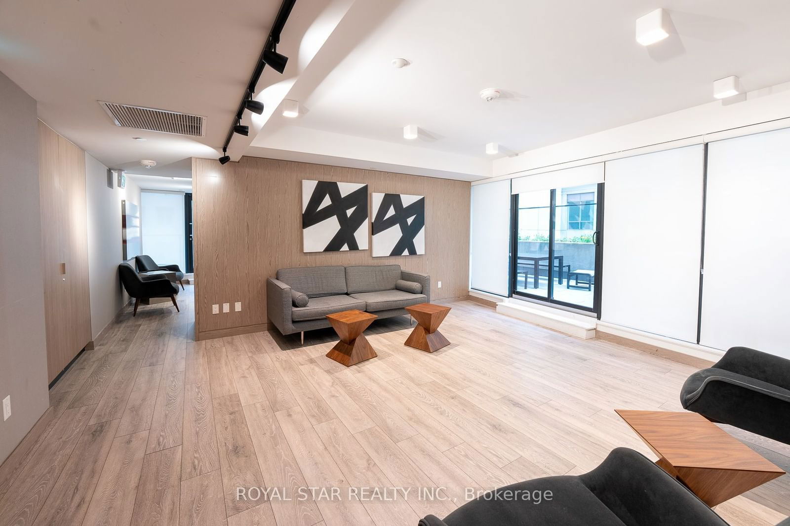 215 Queen St W, unit 601 for rent - image #13