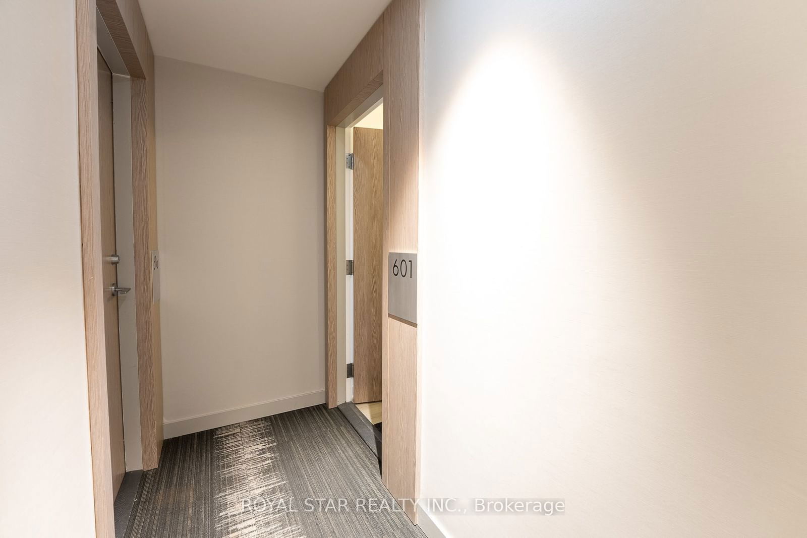 215 Queen St W, unit 601 for rent - image #18