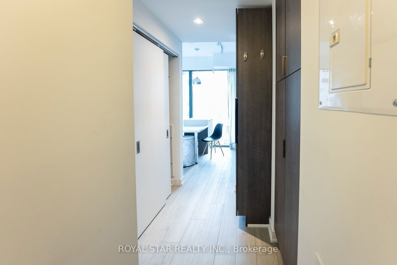 215 Queen St W, unit 601 for rent - image #19