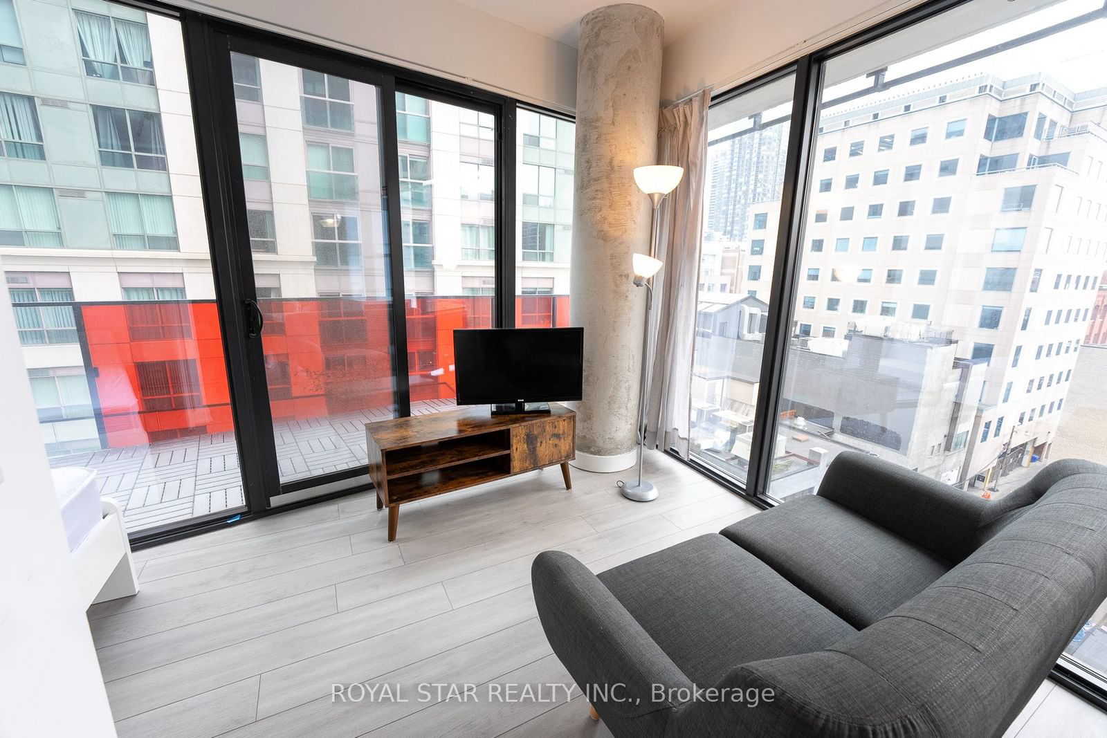 215 Queen St W, unit 601 for rent - image #26