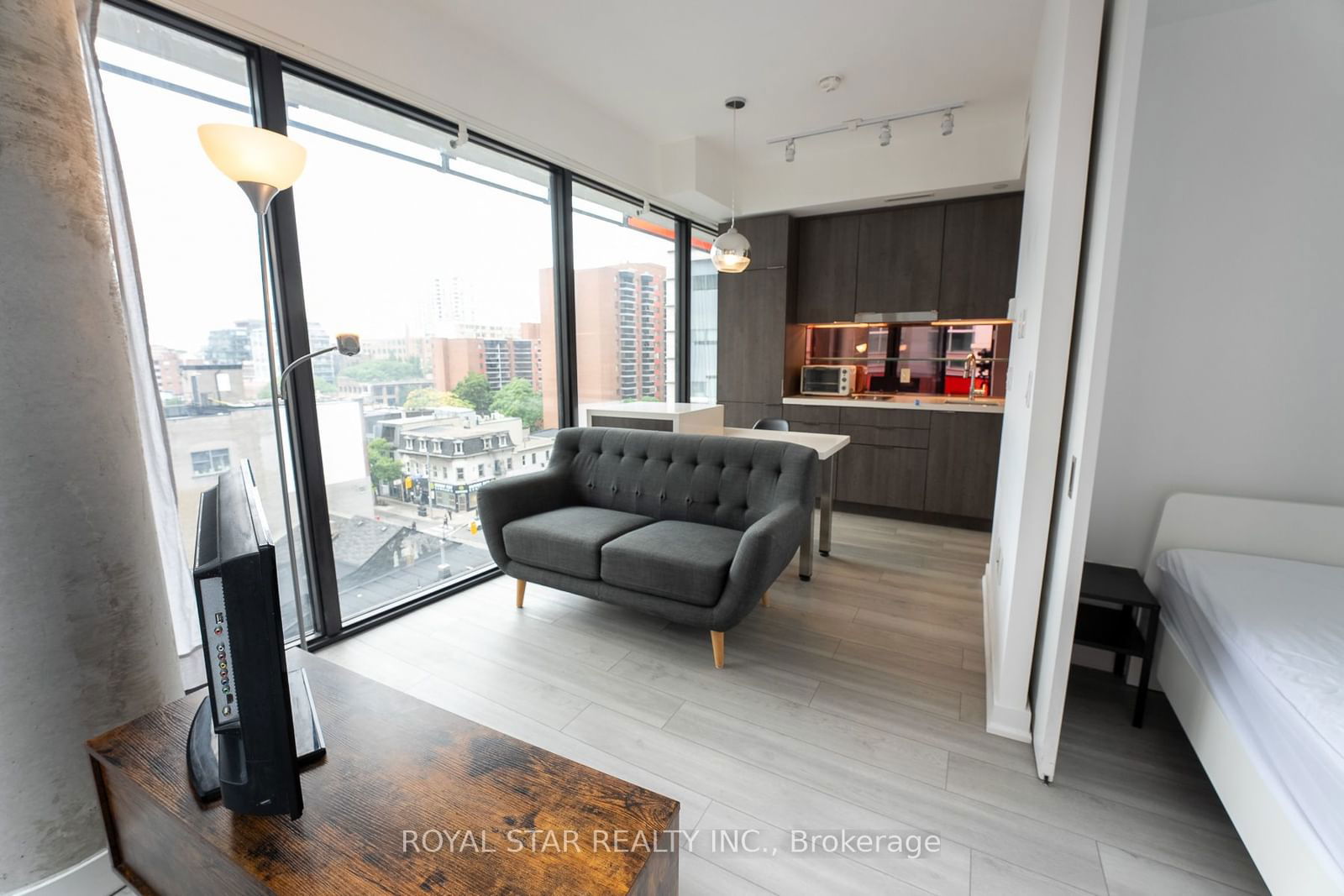 215 Queen St W, unit 601 for rent - image #35