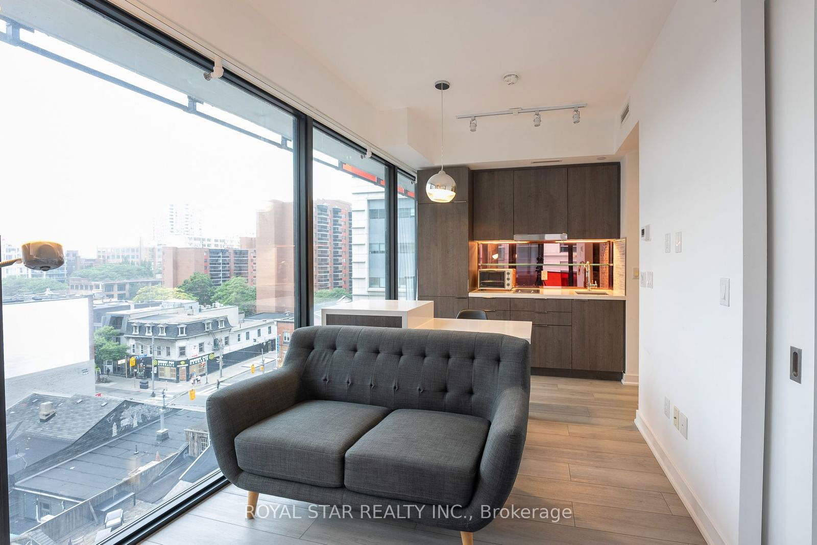 215 Queen St W, unit 601 for rent - image #36