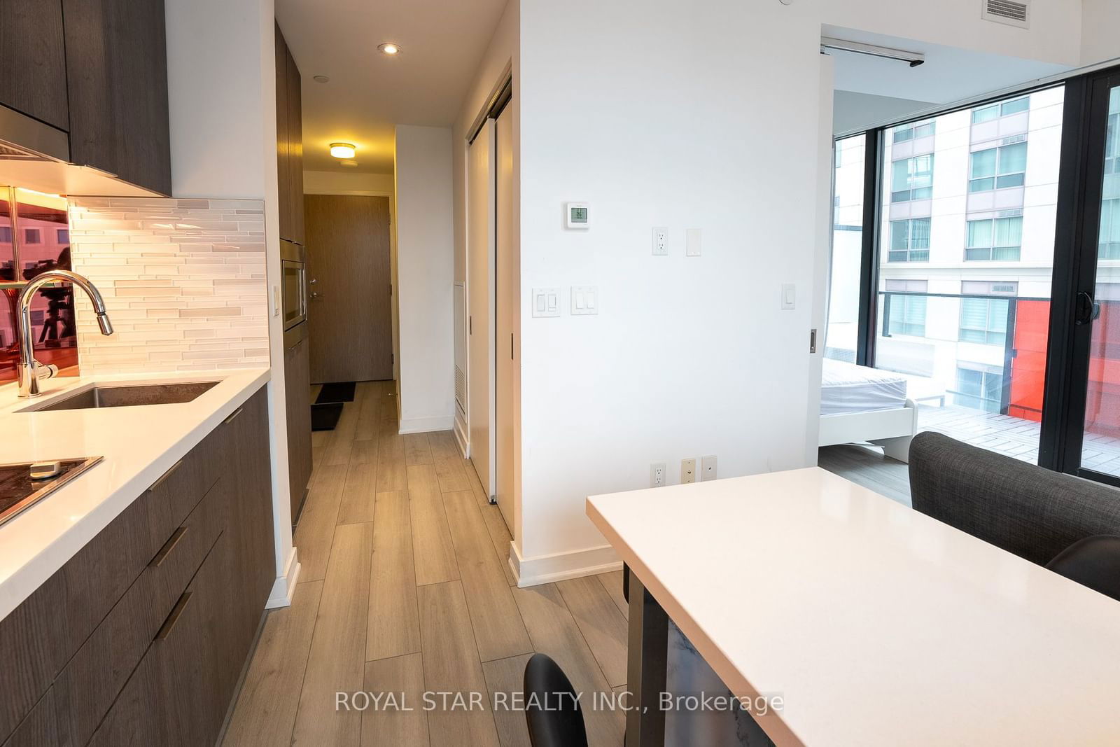 215 Queen St W, unit 601 for rent - image #39