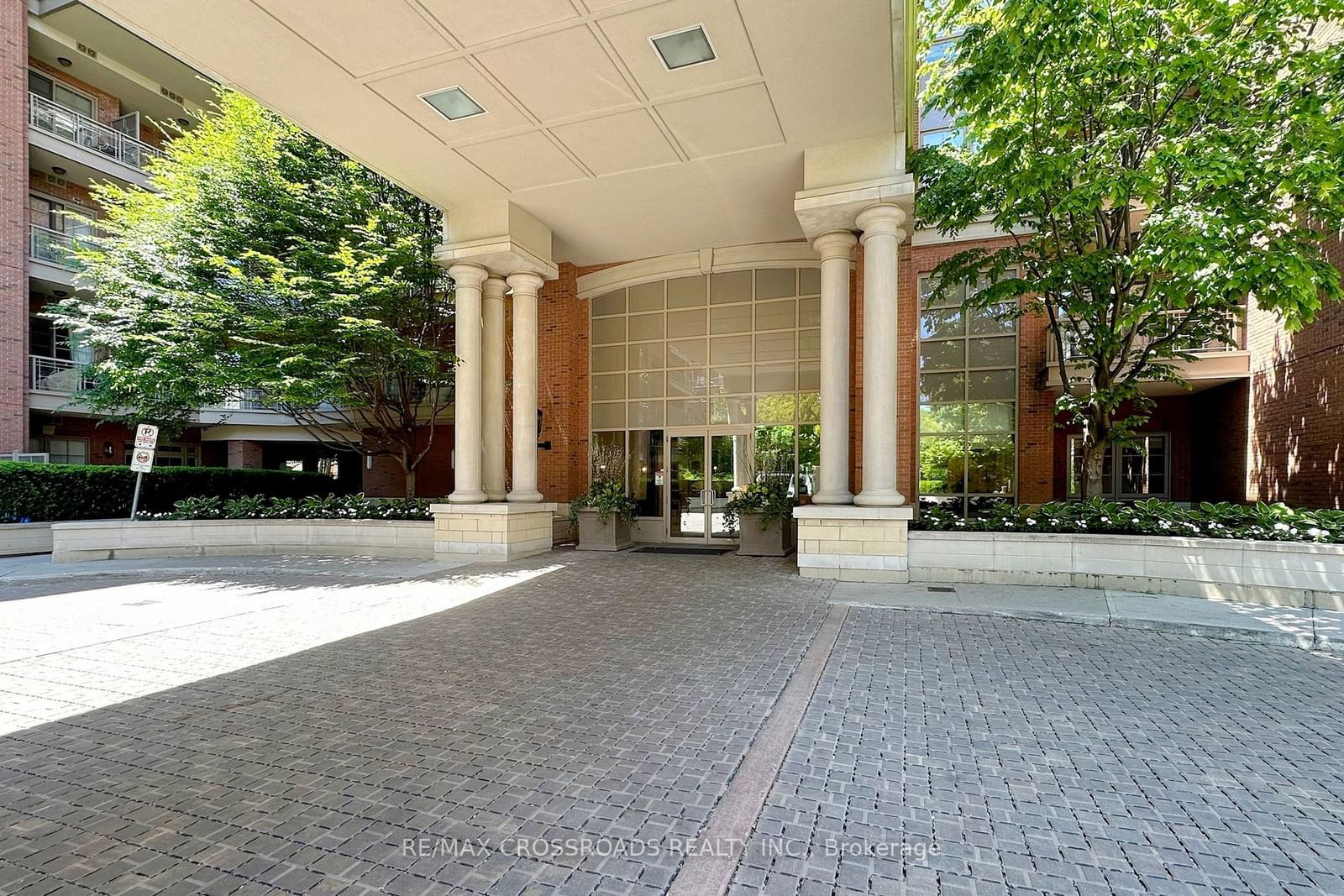 20 Burkebrook Pl, unit 223 for sale - image #4