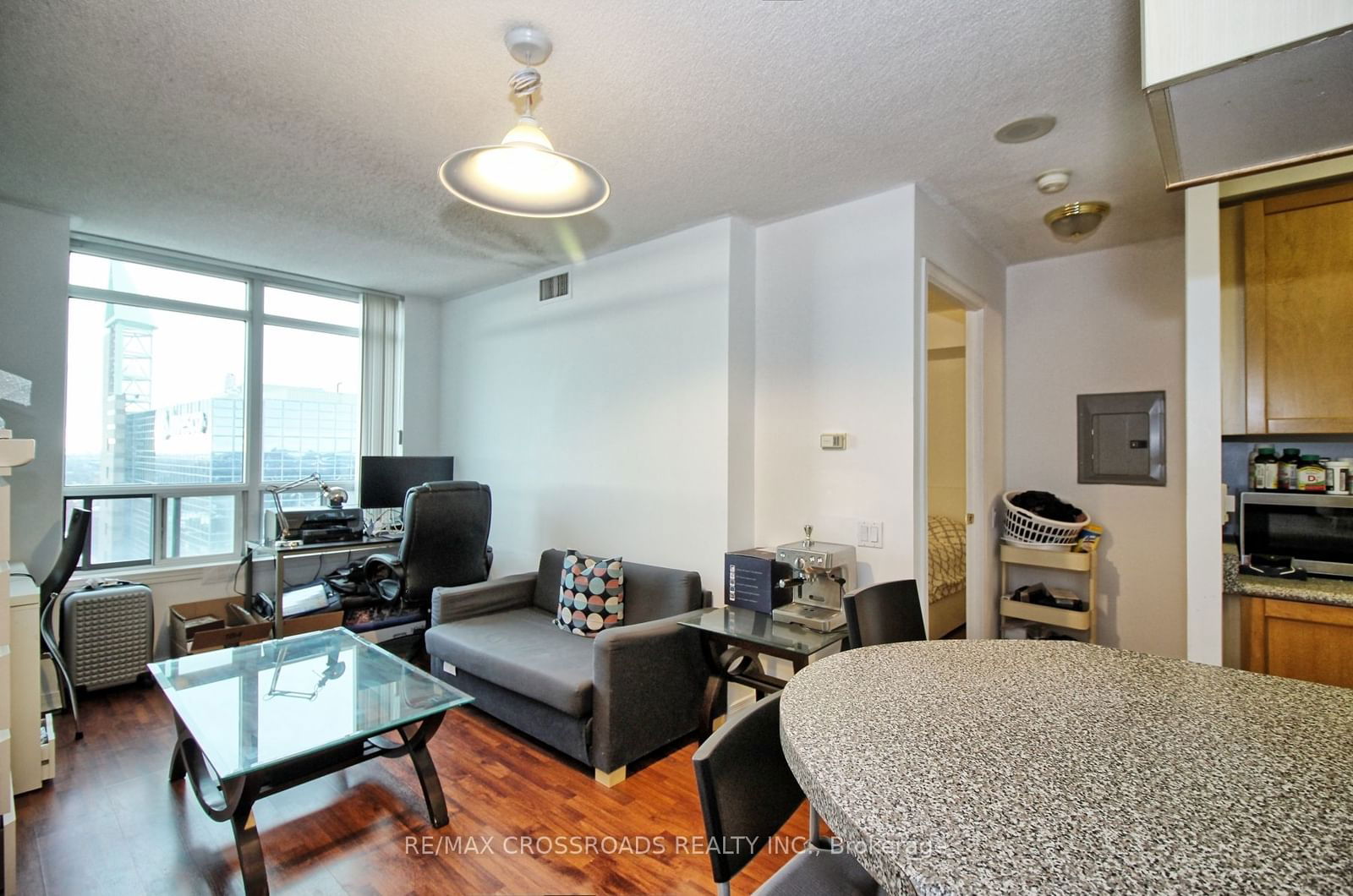 8 Hillcrest Ave, unit 2903 for rent - image #3