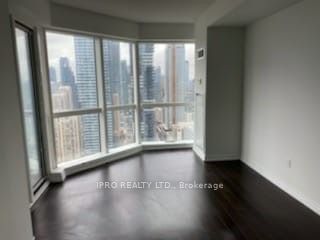 386 Yonge St, unit 3716 for rent - image #3