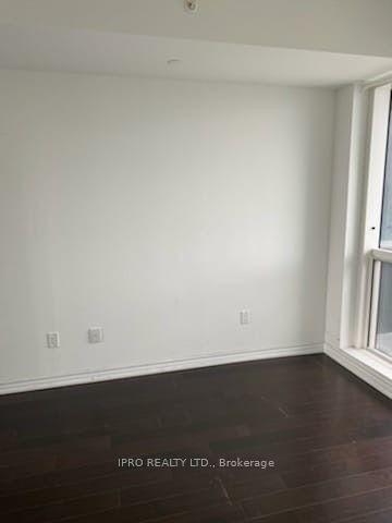 386 Yonge St, unit 3716 for rent - image #4