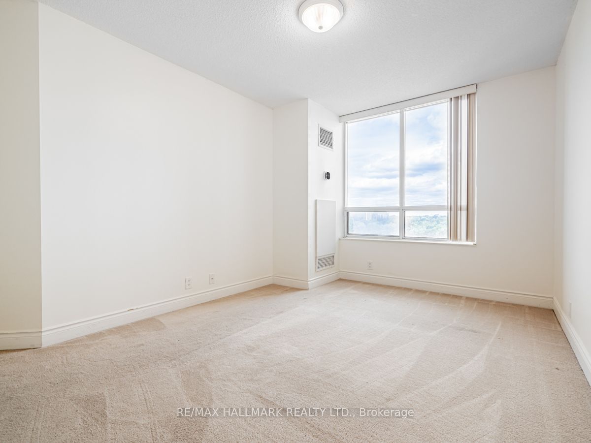 80 Harrison Garden Blvd, unit 927 for rent - image #24