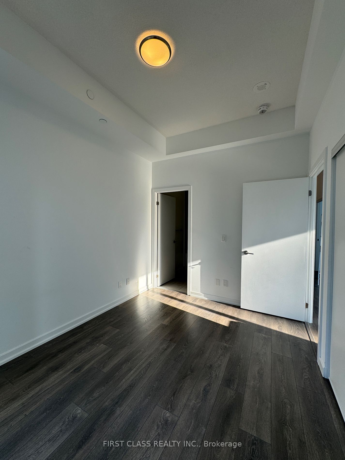 32 Forest Manor Rd, unit 302 for rent - image #9