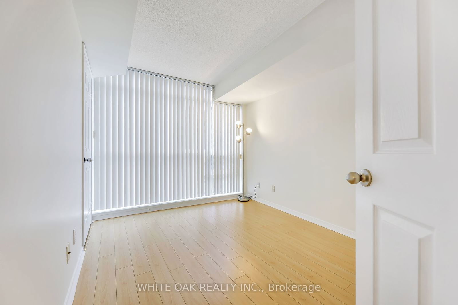 30 Harrison Garden Blvd, unit 206 for sale - image #13