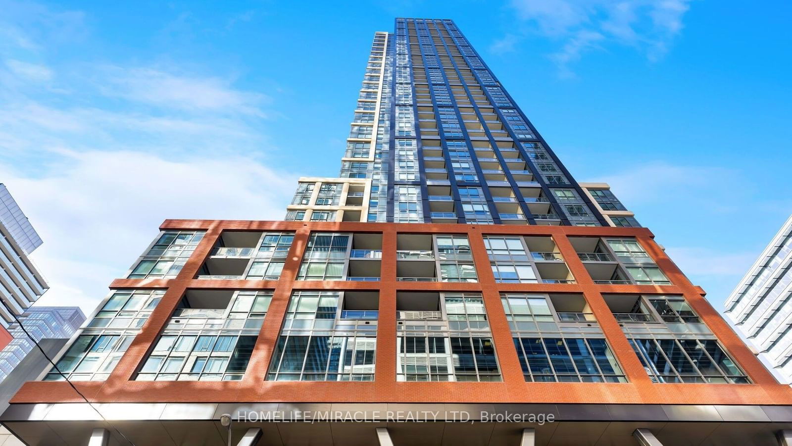 108 Peter St, unit 2712 for sale - image #1